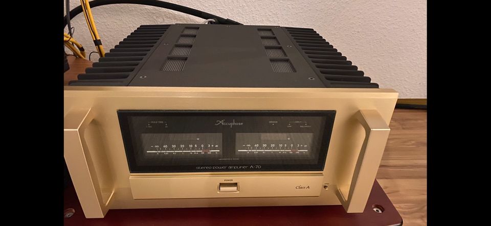 Accuphase A-70 1