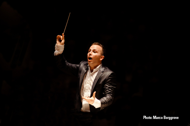 You are currently viewing <!--:fr-->Yannick Nézet-Séguin  – Schumann : Les Quatre Symphonies – Orchestre de chambre d’Europe<!--:-->