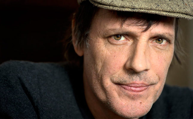 Lire la suite à propos de l’article <!--:fr-->Nouvel album vinyle : Jean Leloup – À Paradis City (2015)<!--:-->