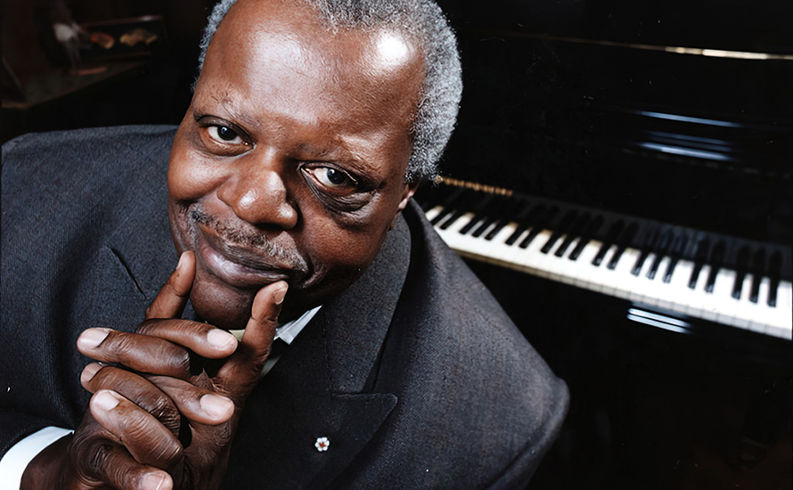 Rendre Hommage à Oscar Peterson, Maestro du Jazz