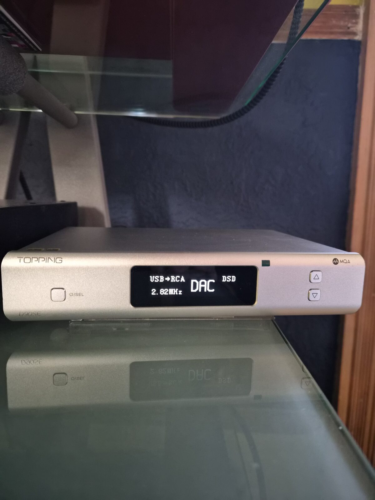 D90  D