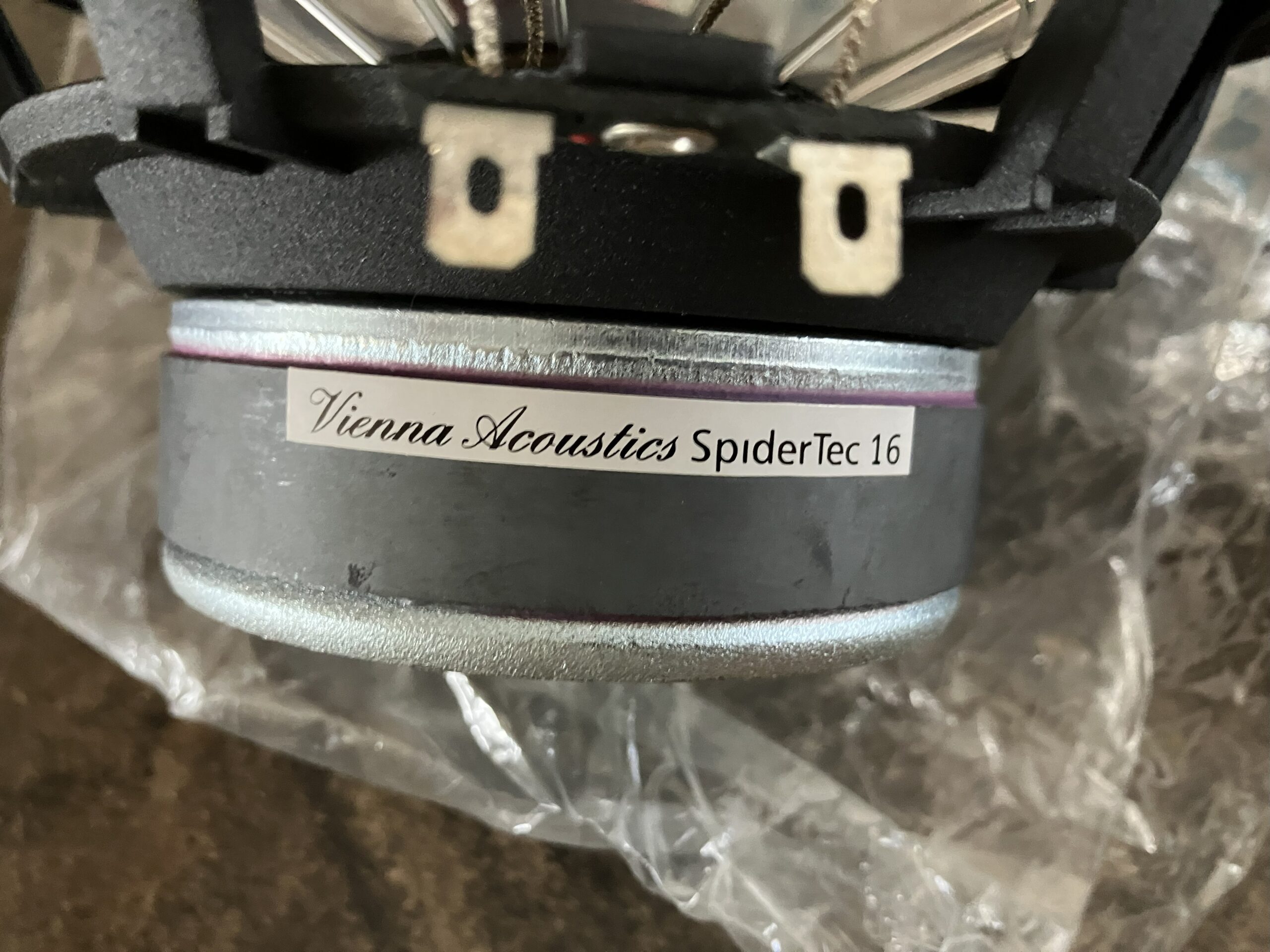 Vienna Acoustics SpiderTec 16 3