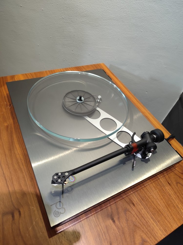 Rega Planar 3 RS EditionOST2